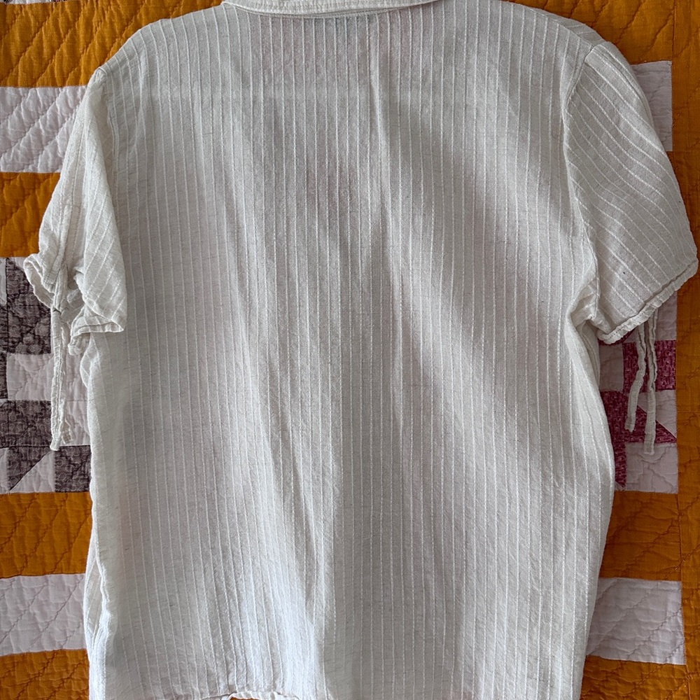 Linen button up - Picture 2 of 3